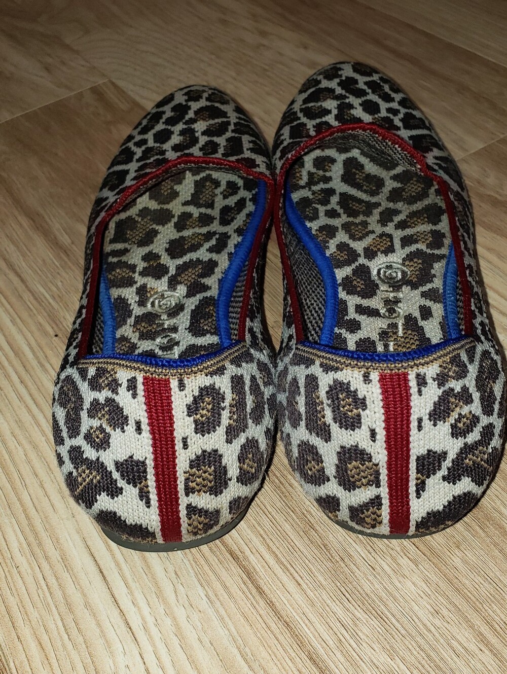 Rothys Mocha Spot Leopard Slip On Loafer Flat Red/blue Trim Likenew Condition 10 - Picture 7 of 8